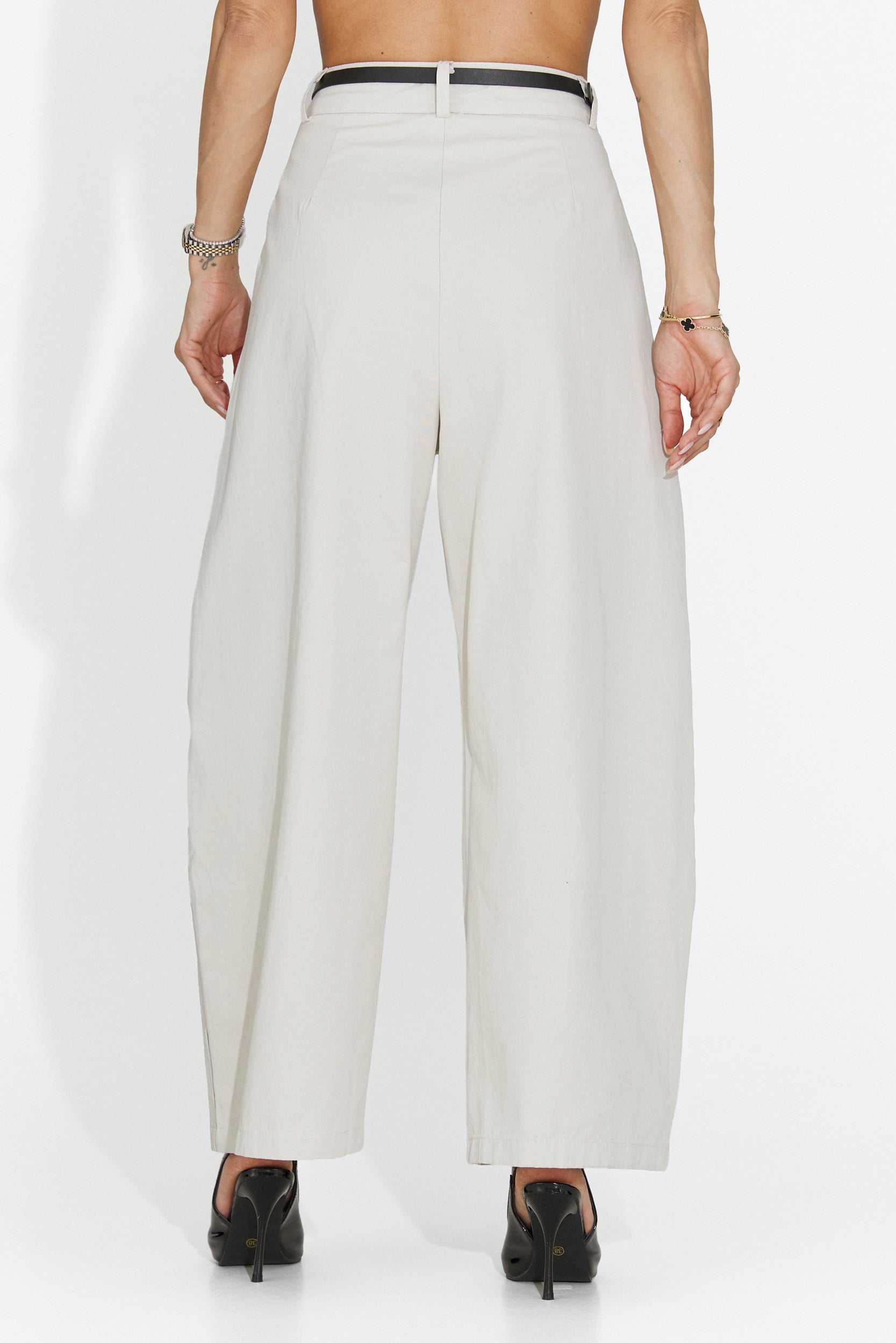 Pantaloni casual beige da donna Horwed Bogas