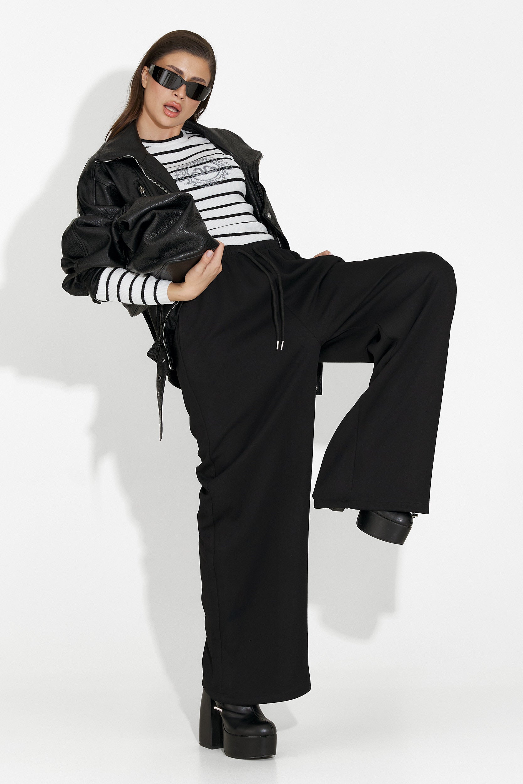 Pantaloni Casual Neri da Donna di Novirene Bogas