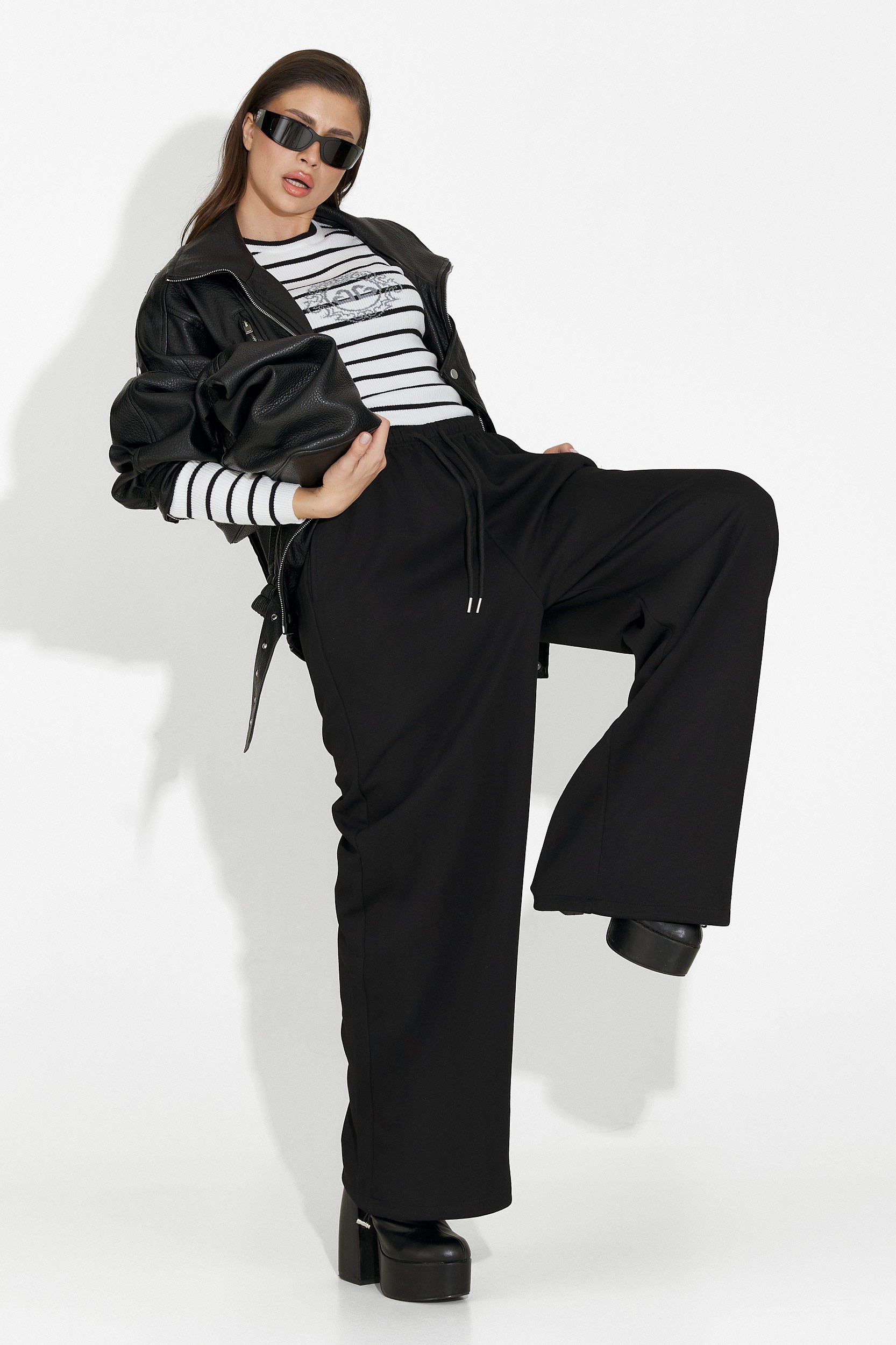 Pantaloni Casual Neri da Donna di Novirene Bogas