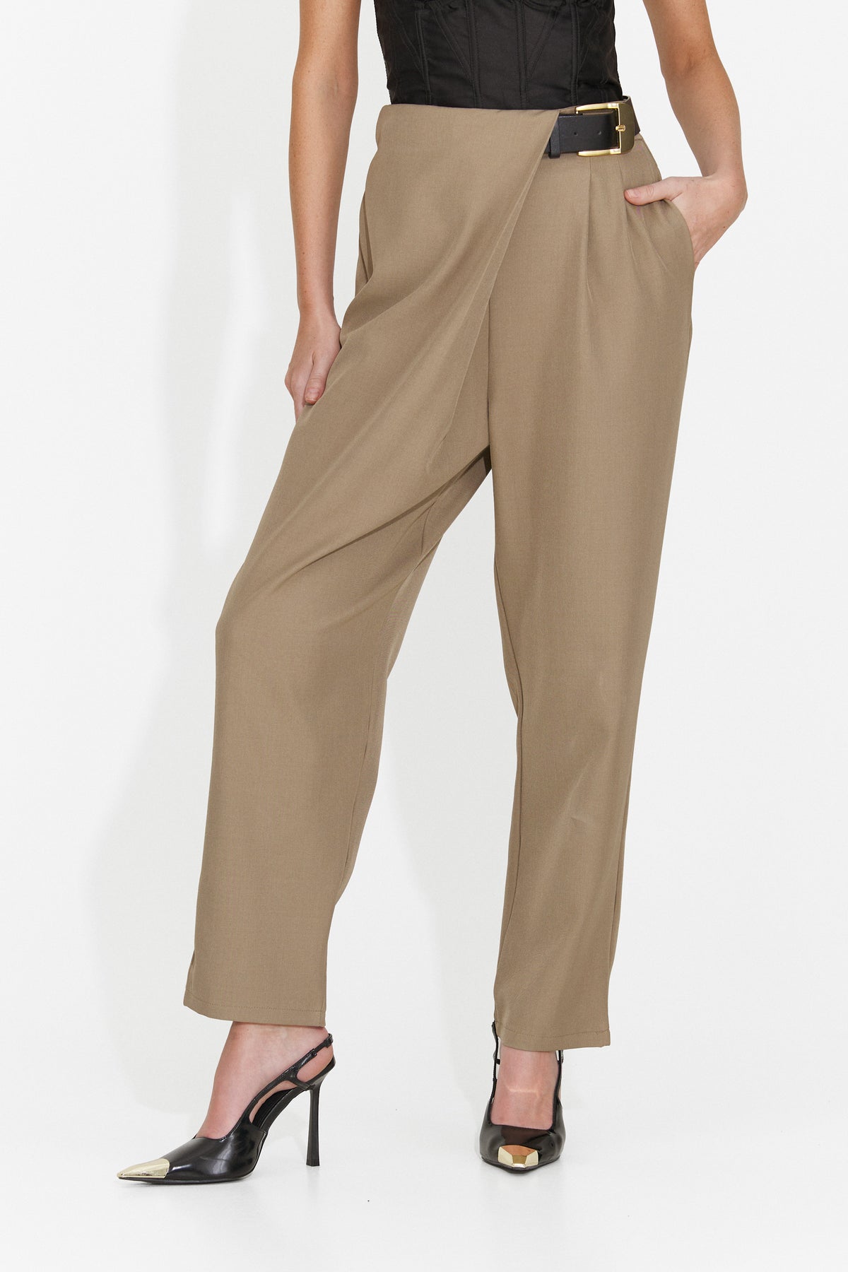 Pantaloni eleganti bej Hanoriaria Bogas