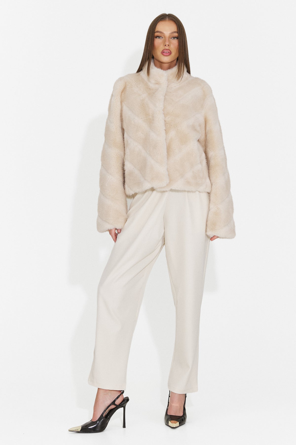 Pantaloni eleganti crem Hanoriaria Bogas