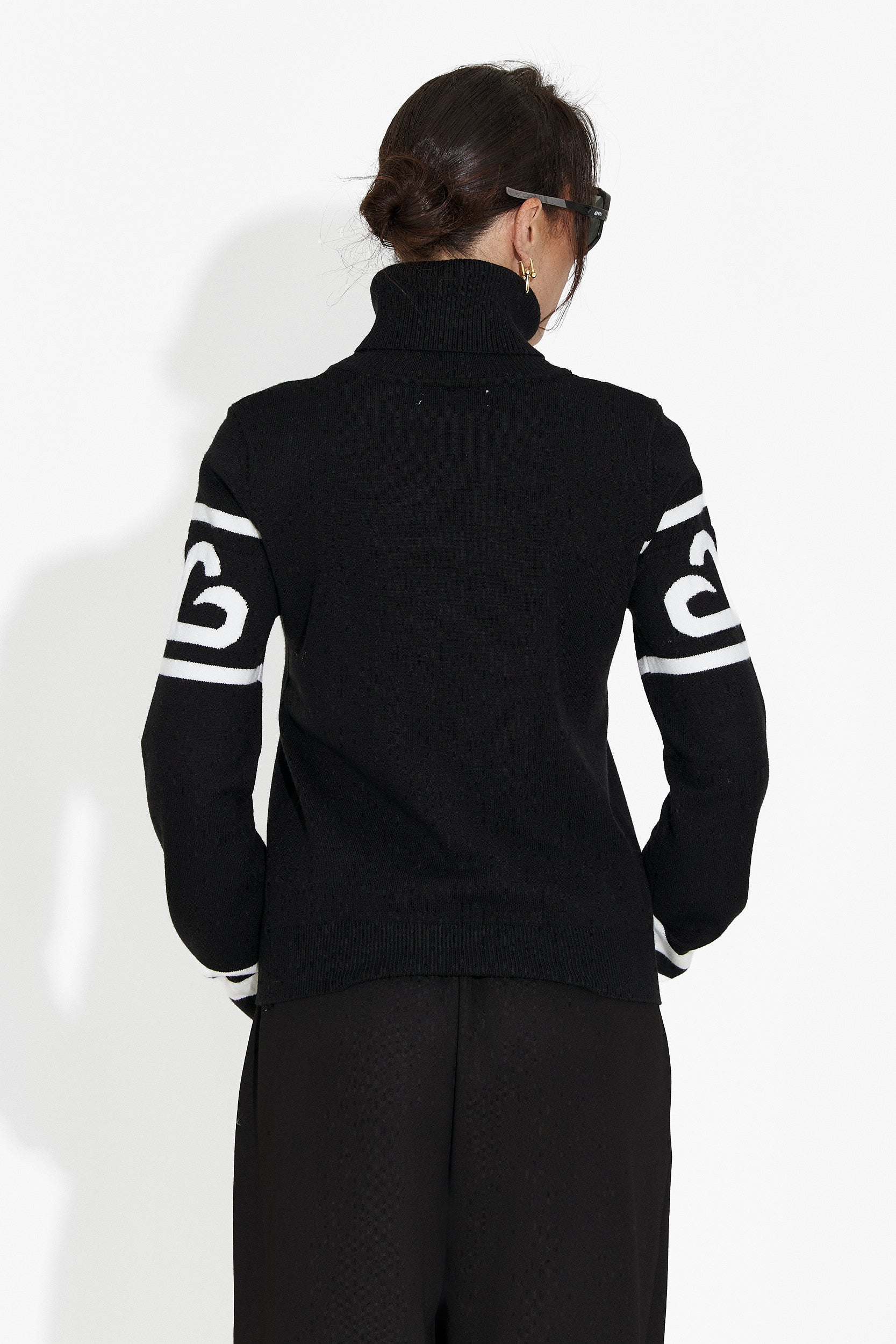 Maglione Casual Nero da Donna di Nelora Bogas