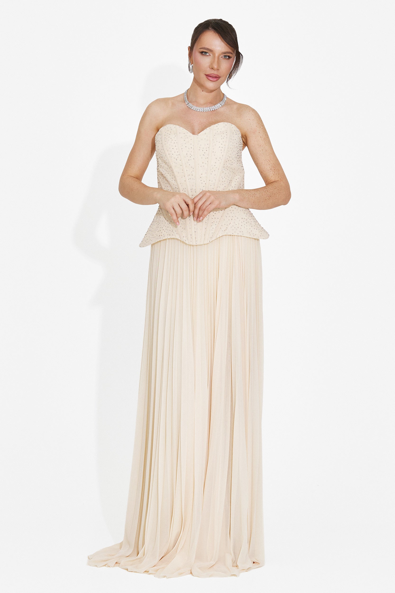 Lungo Vestito Beige da Donna di Mivea Bogas