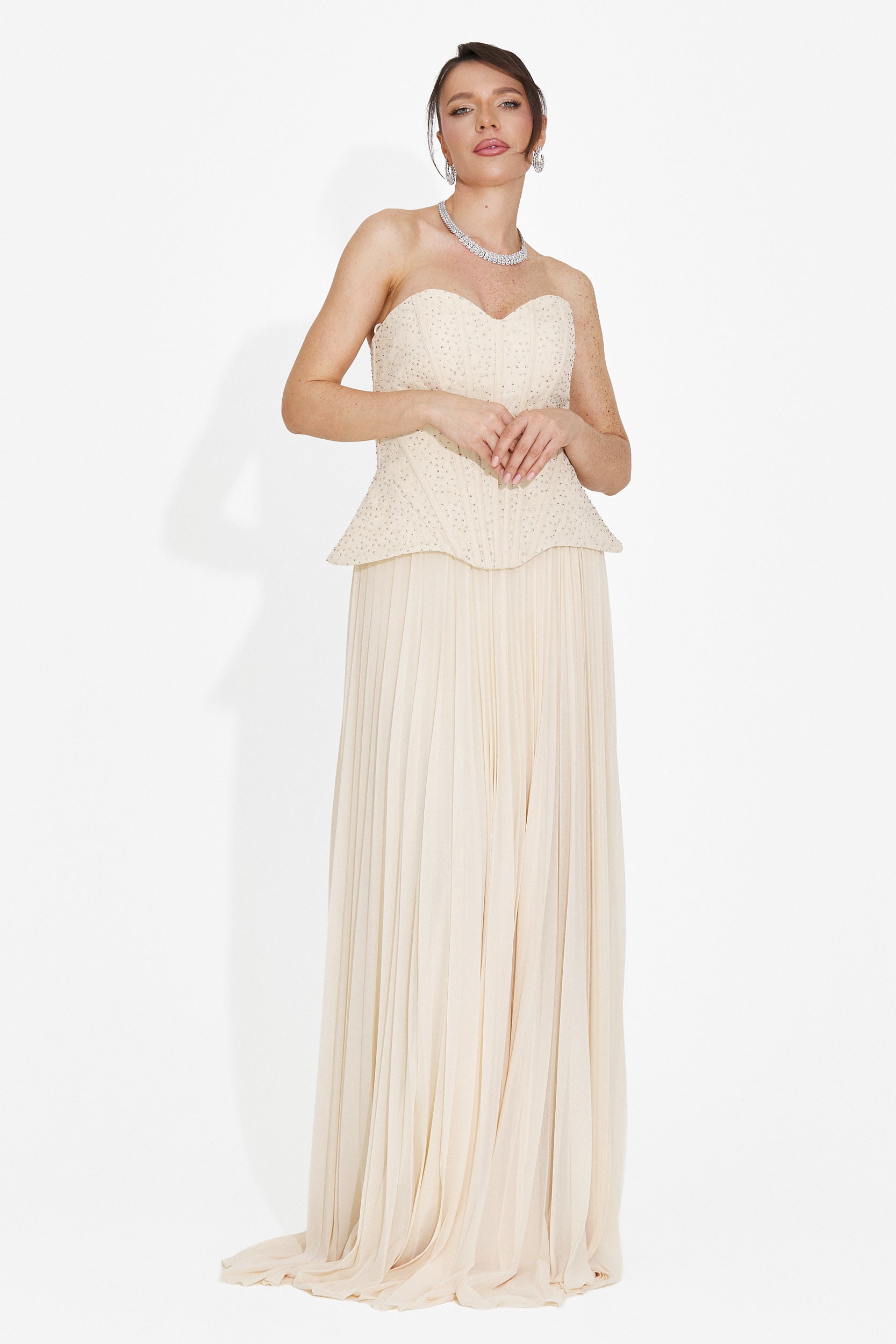 Lungo Vestito Beige da Donna di Mivea Bogas