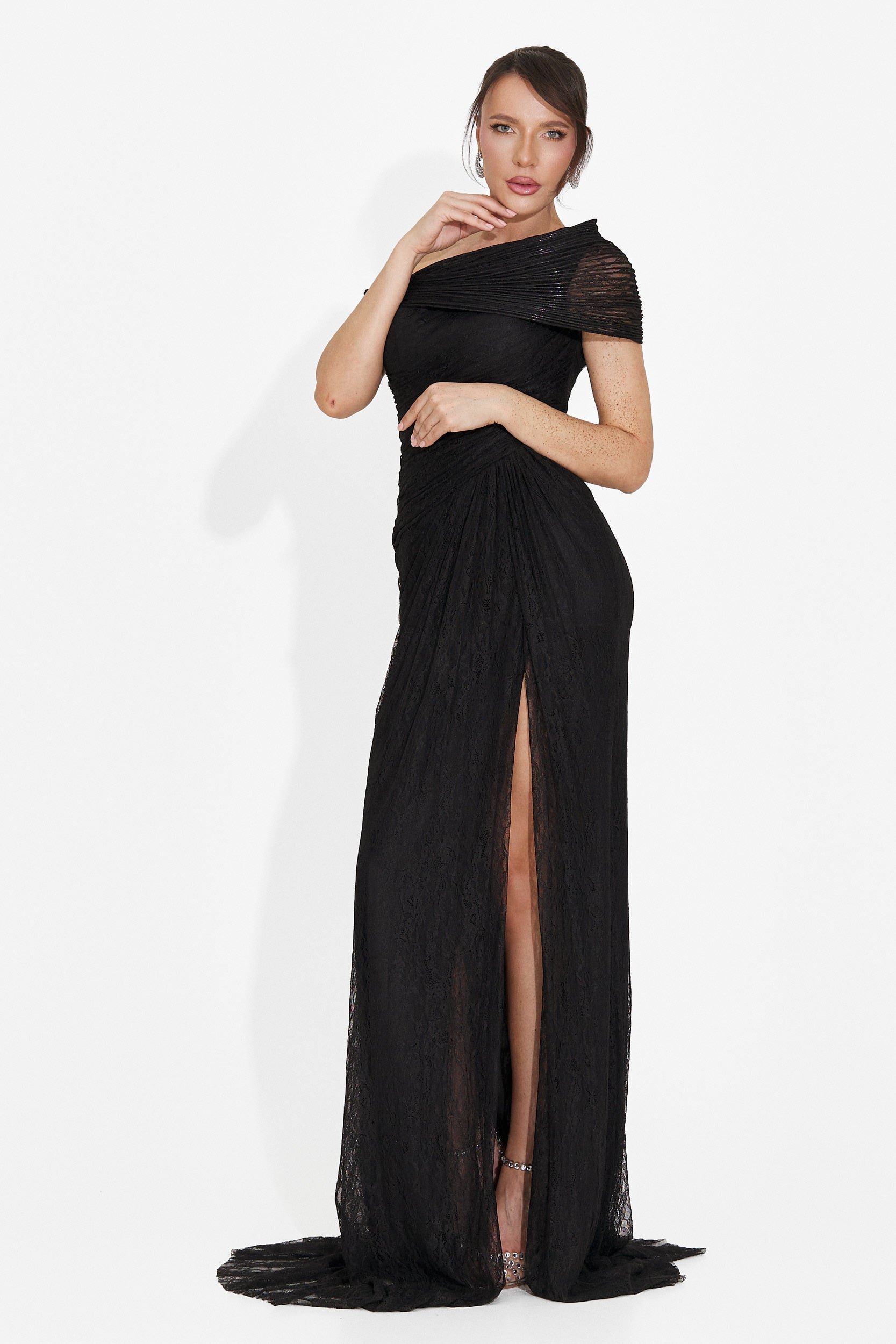 Lungo Vestito Nero da Donna di Alanea Bogas
