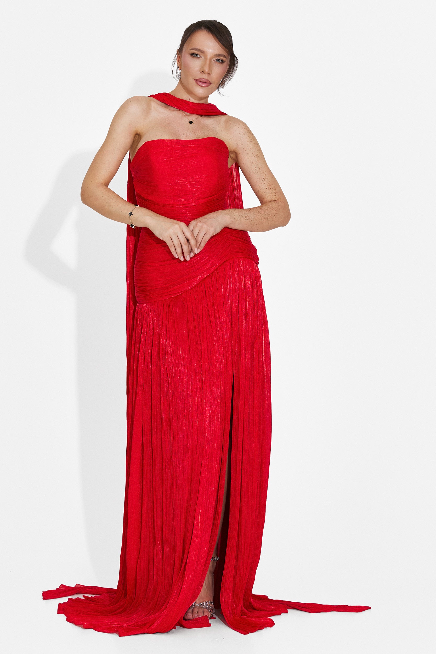 Lungo Vestito Rosso da Donna di Gabielia Bogas