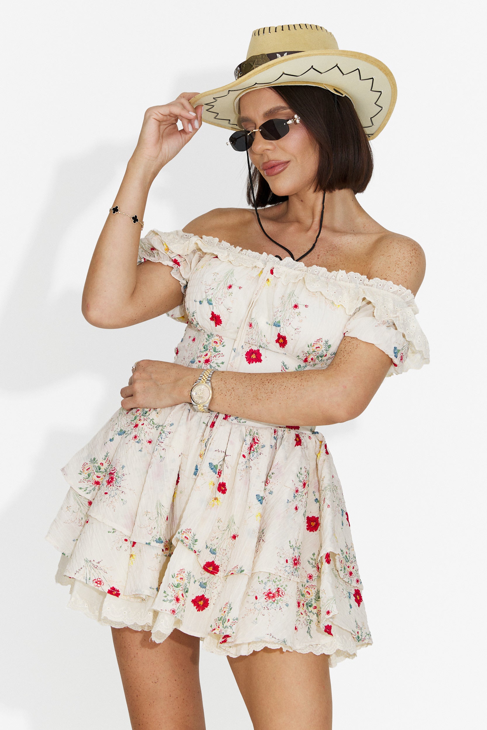 Rochie dama scurta crem Naresa Bogas