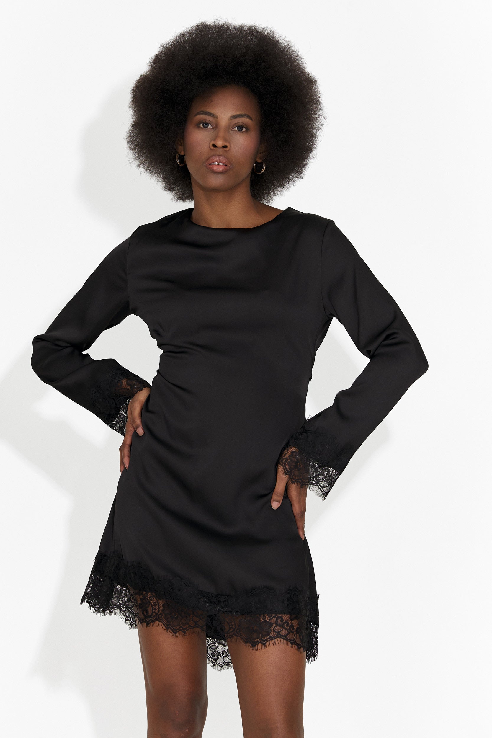 Vestito Corto Nero da Donna di Olmaria Bogas