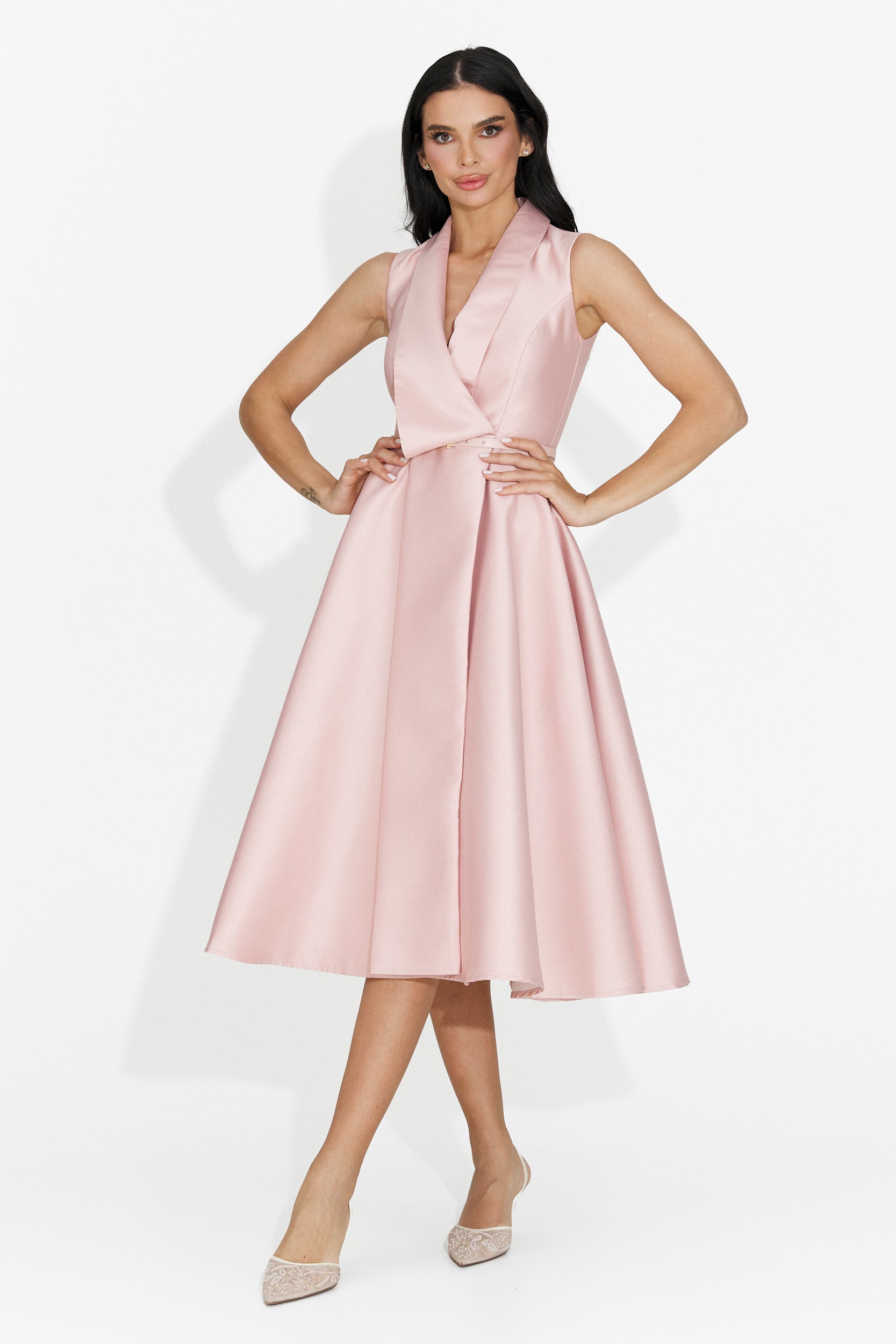 Breve Vestito Rosa da Donna di Kady Bogas