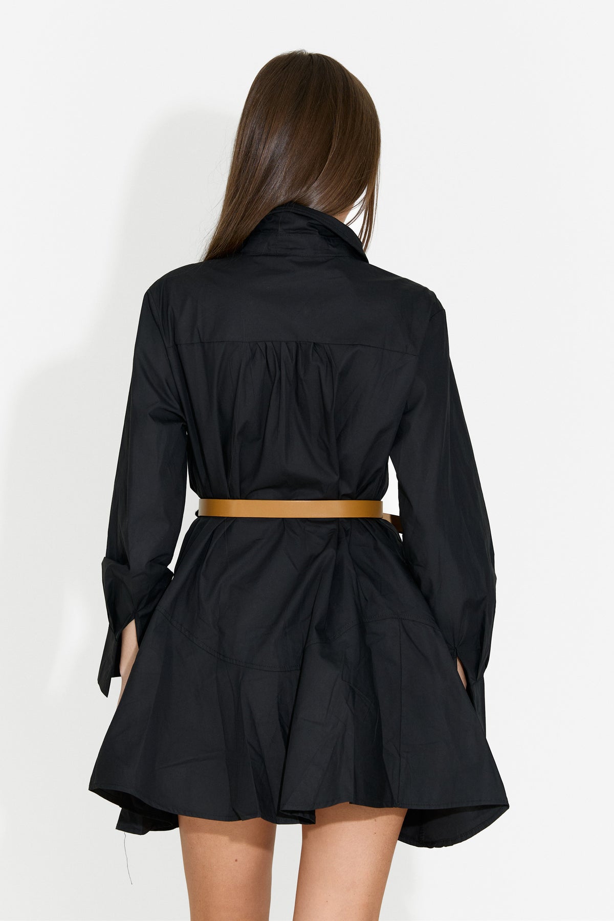 Abito corto da donna stile camicia nero Trenieiza Bogas