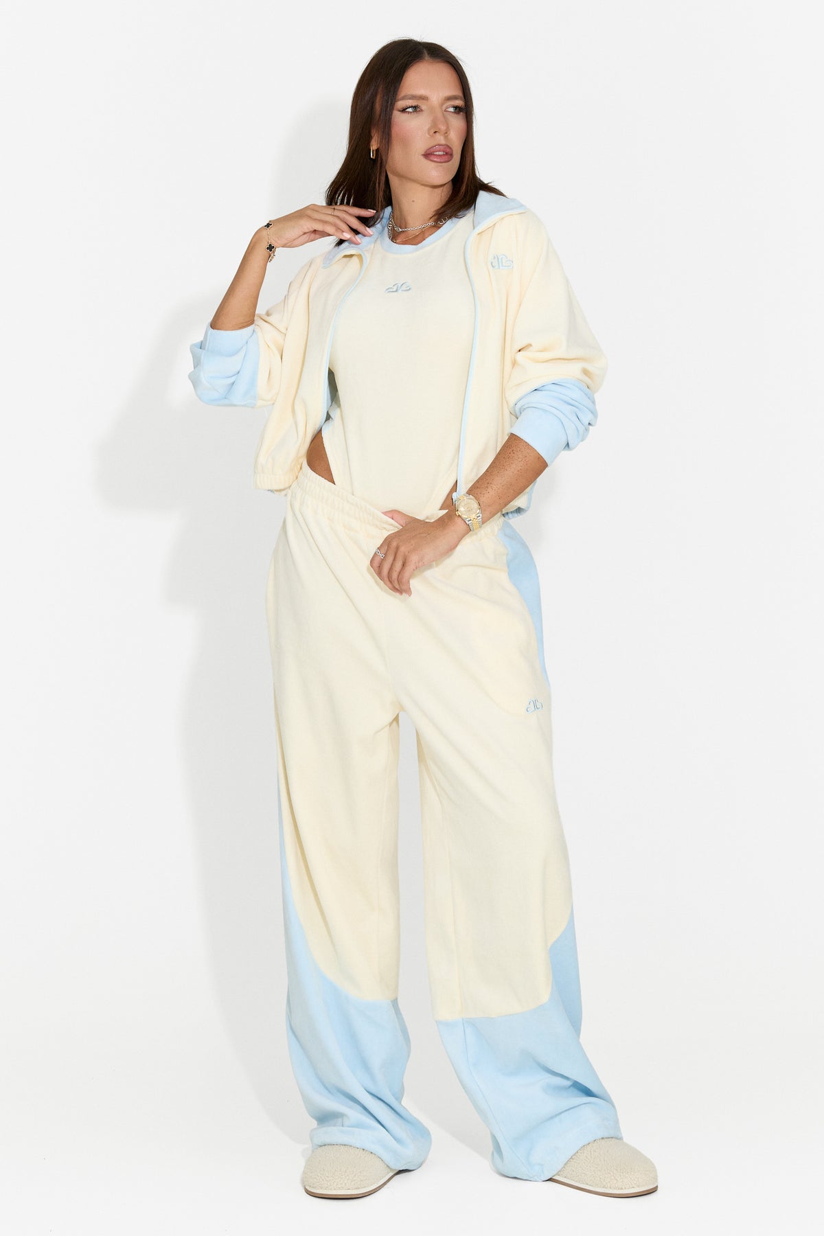 Tuta da donna casual 3 pezzi color crema Velydvieria Bogas