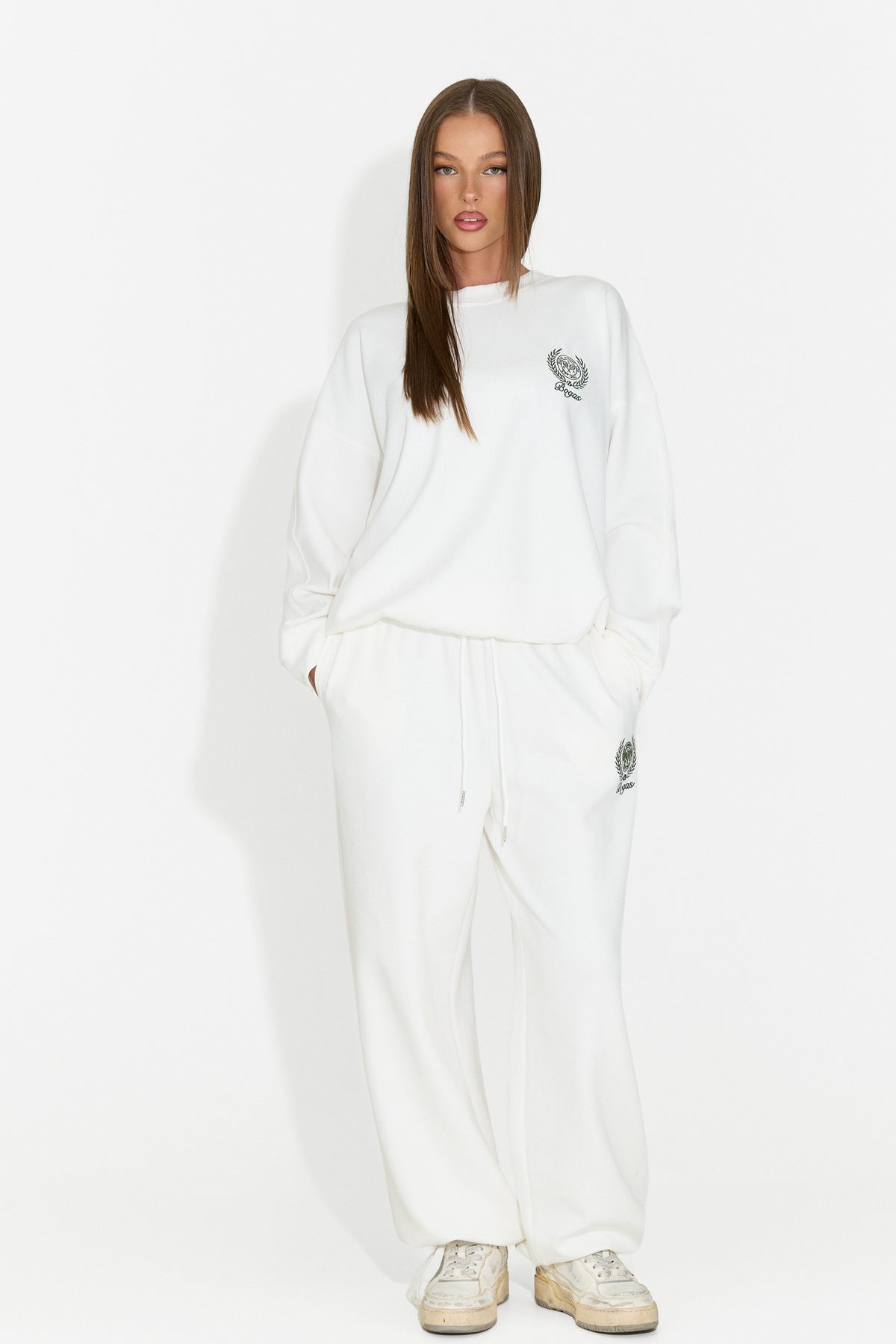 Tuta da donna casual color crema Paywe Bogas