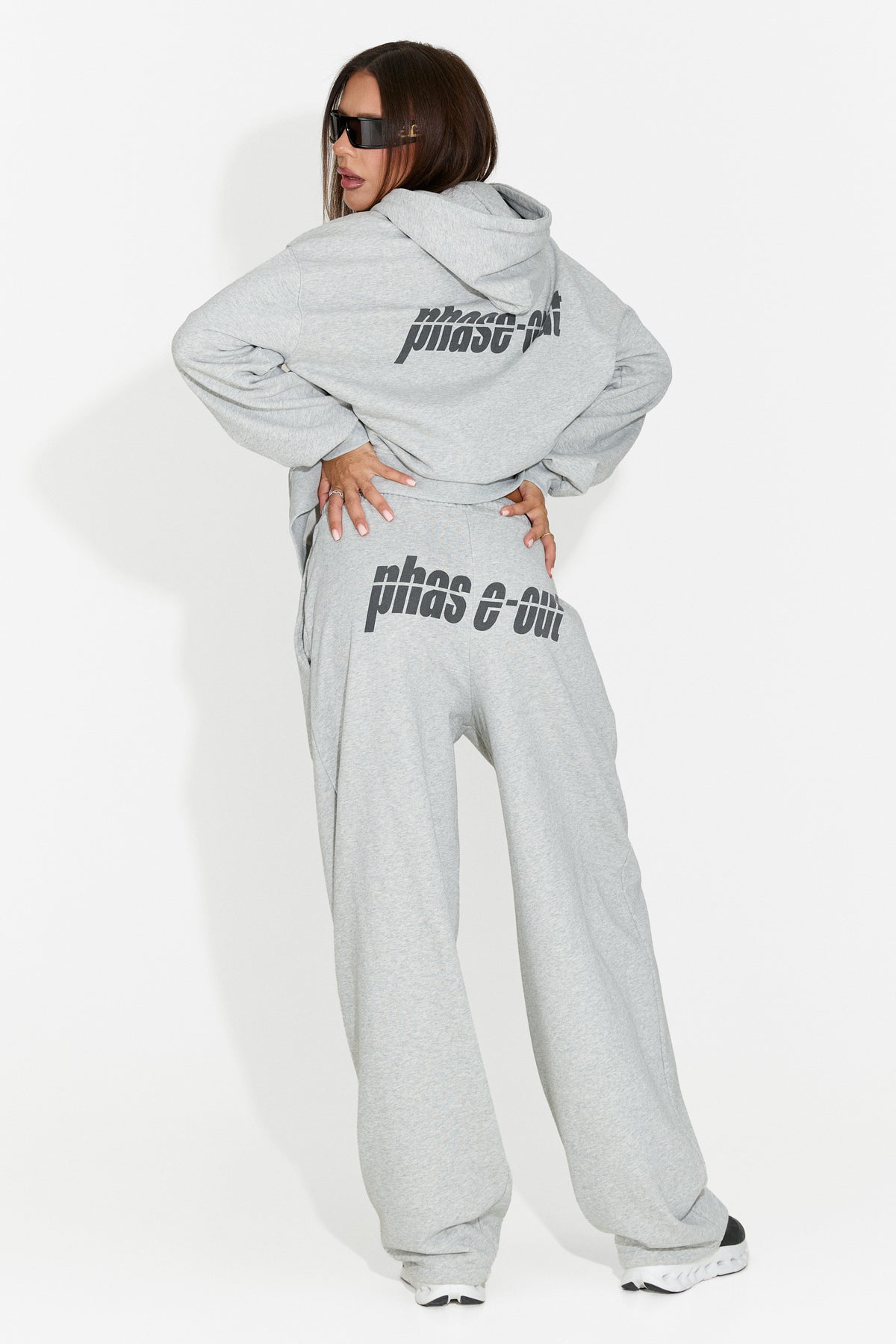 Tuta da donna casual grigia Chavimielia Bogas