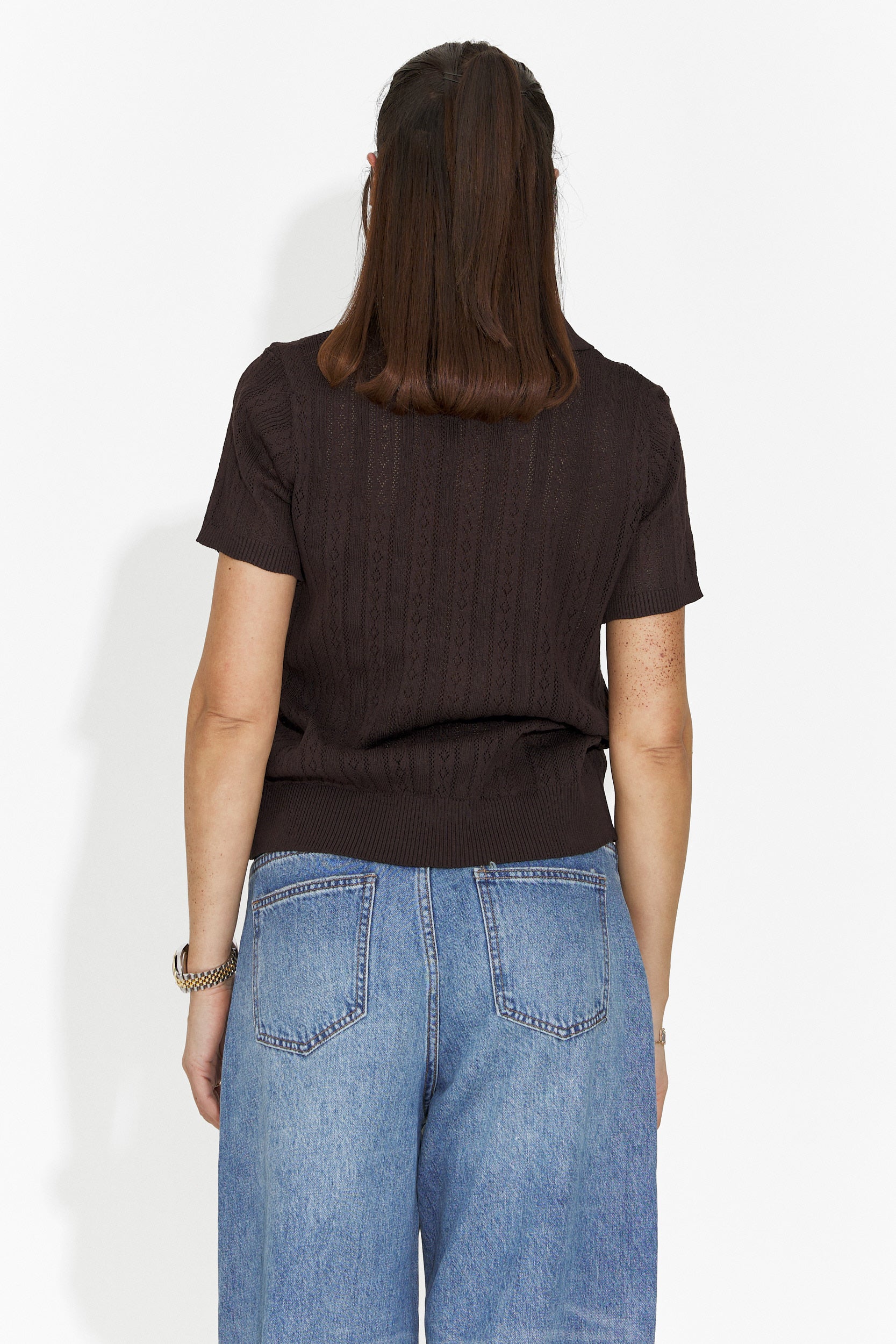 Nerida Bogas T-shirt Casual Marrone da Donna