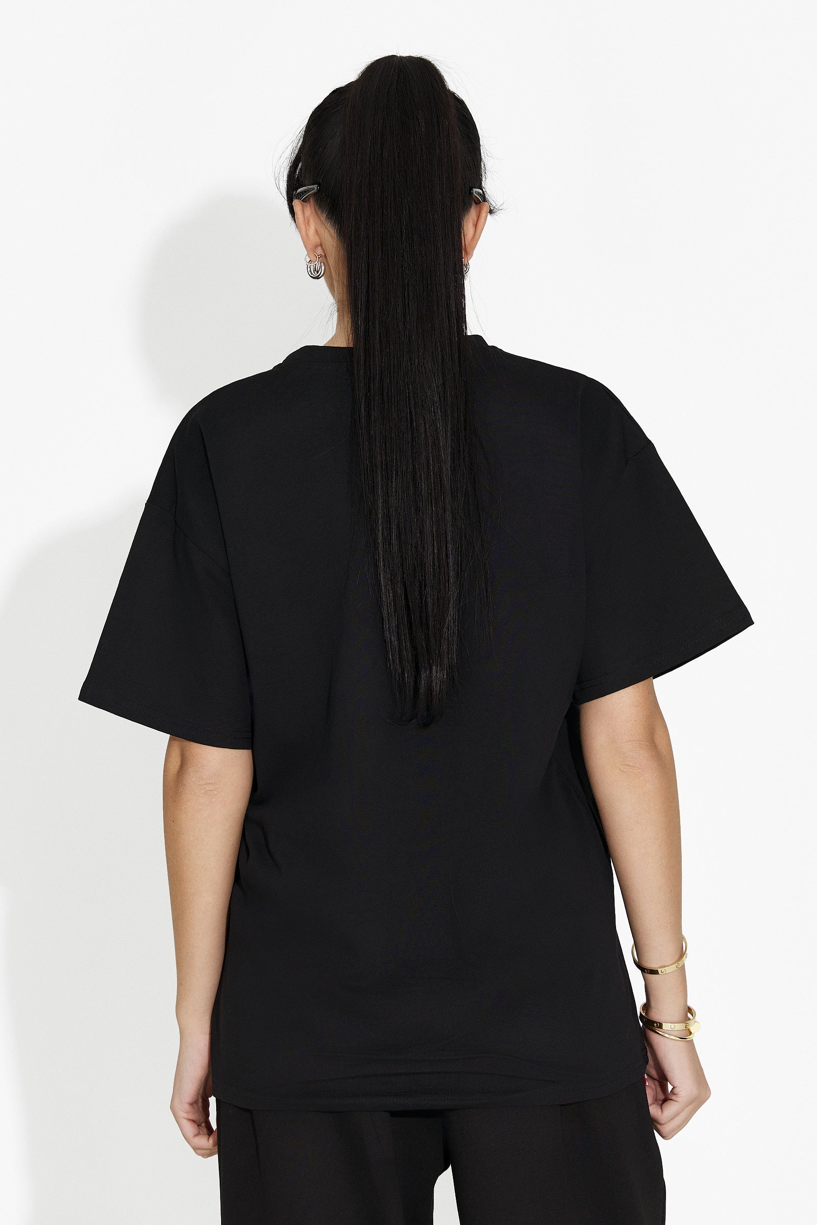 T-shirt Casual Nera da Donna di Arilea Bogas