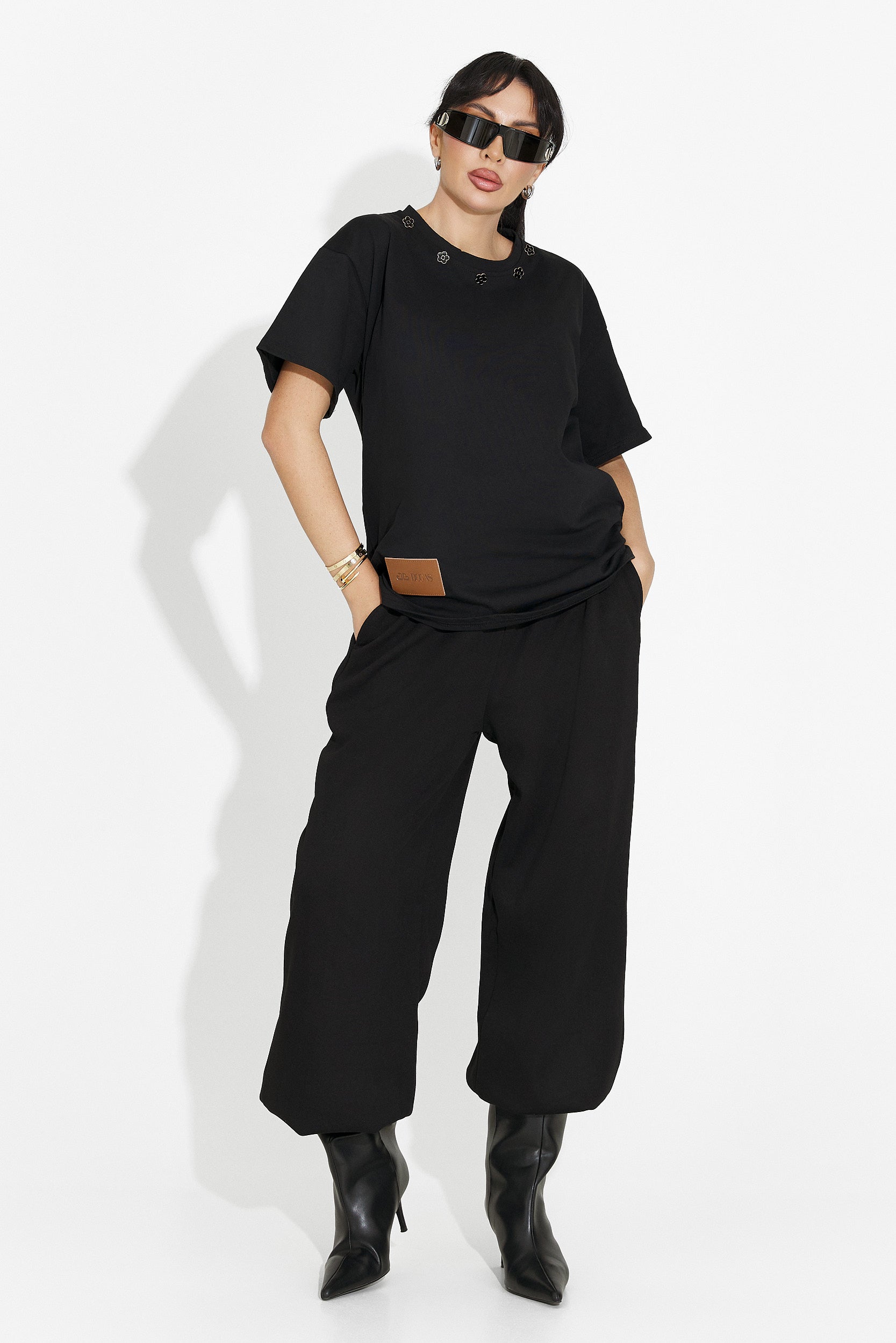 T-shirt Casual Nera da Donna di Arilea Bogas