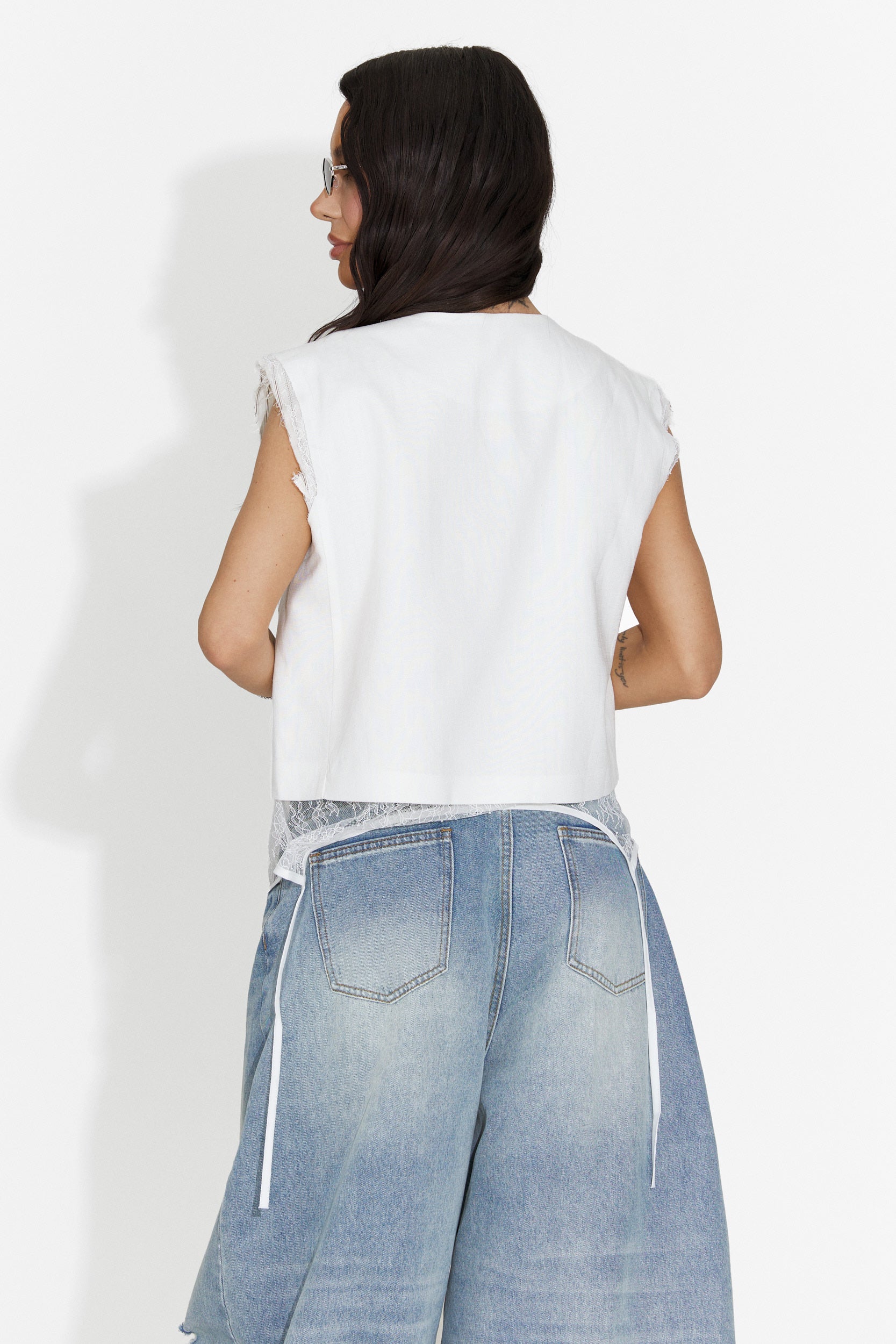 Elegante Gilet Bianco da Donna di Ophelia Bogas
