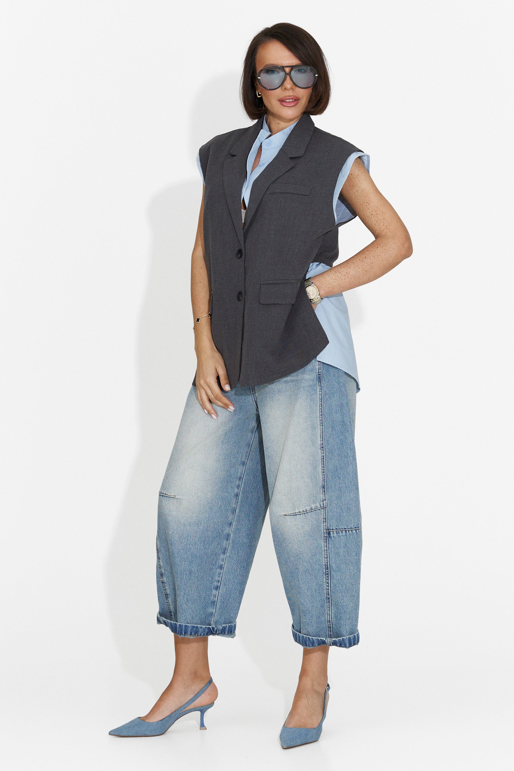 Elegante Gilet Grigio da Donna di Danya Bogas