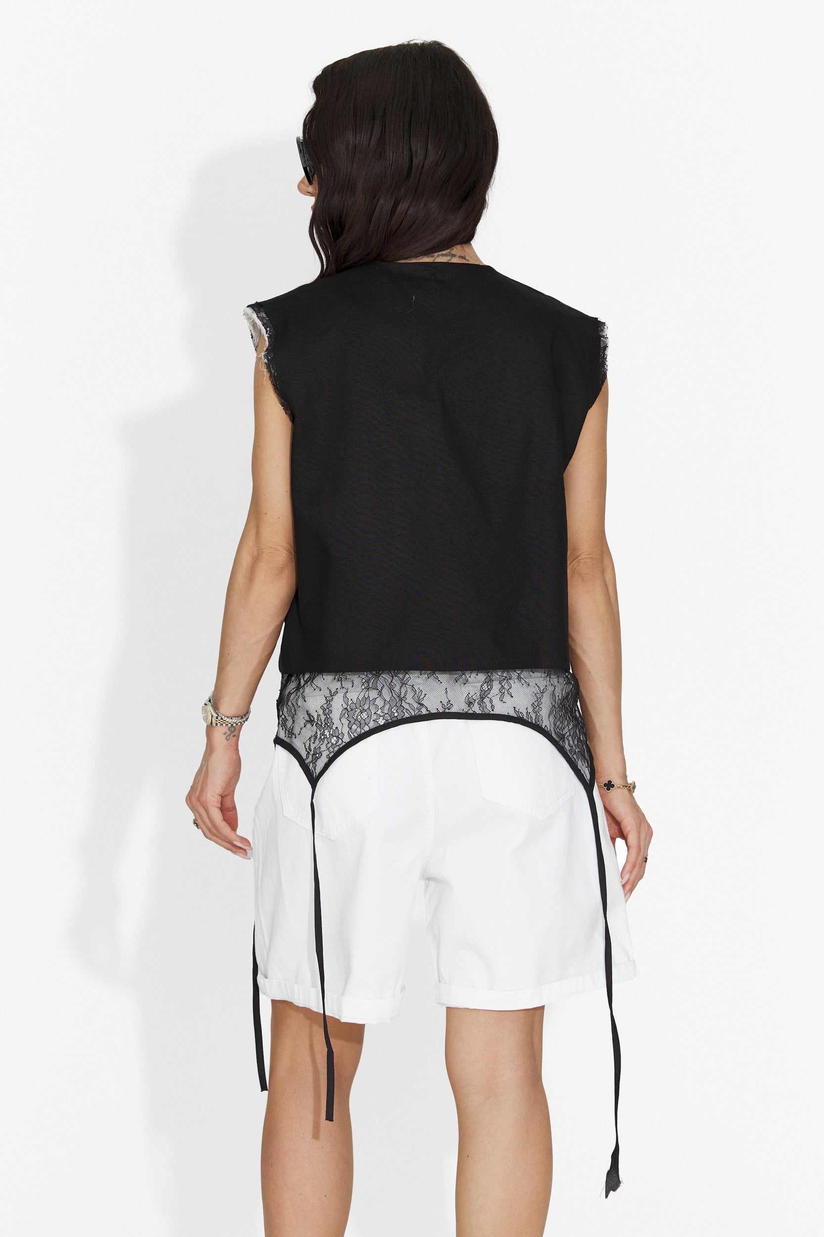 Elegante Gilet Nero da Donna di Ophelia Bogas